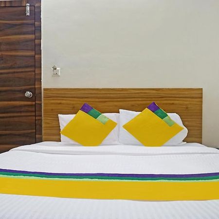 Itsy Hotels Ay Plus Hotels Kharadi Bagian luar foto